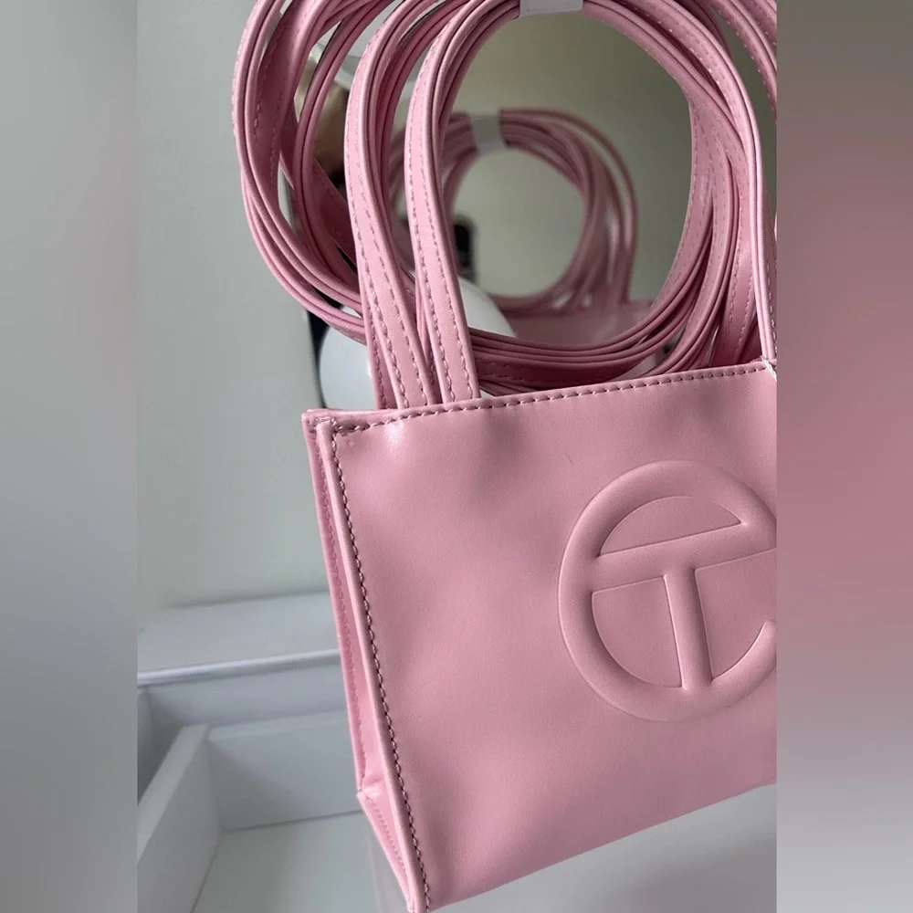 RARE bubblegum telfar bag - Picture 4 of 8